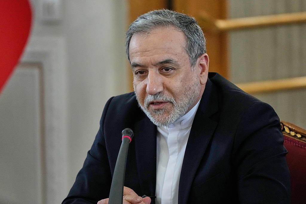 4月27日快讯！伊朗外长 重大动作 这是正式提交停火条件了？
 
当地时间4月2