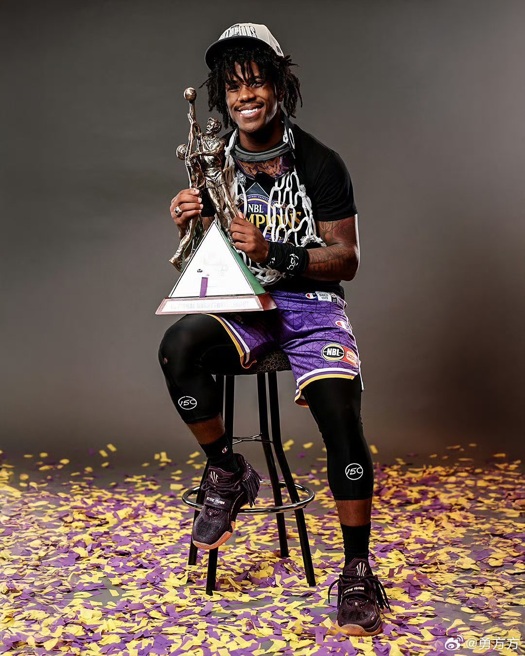 悉尼国王夺冠，又传了一波肯特里克戴维斯，反正我的了解还是跟上次一样，八字没一撇，