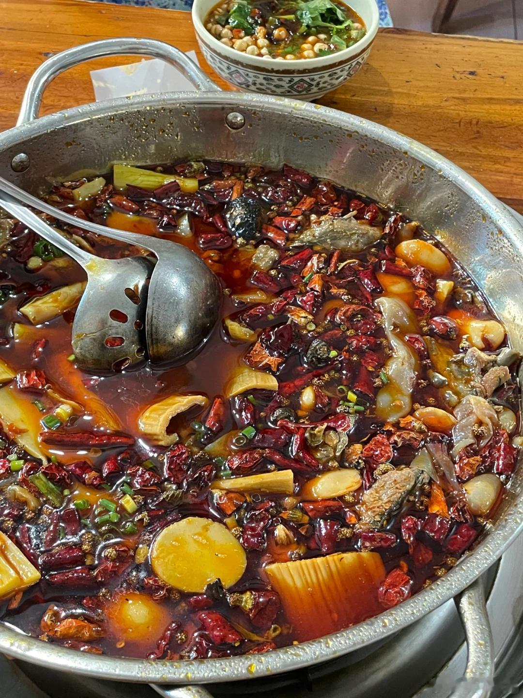 有没有吃过抚琴黑竹香鸡的宝子现身说一下 