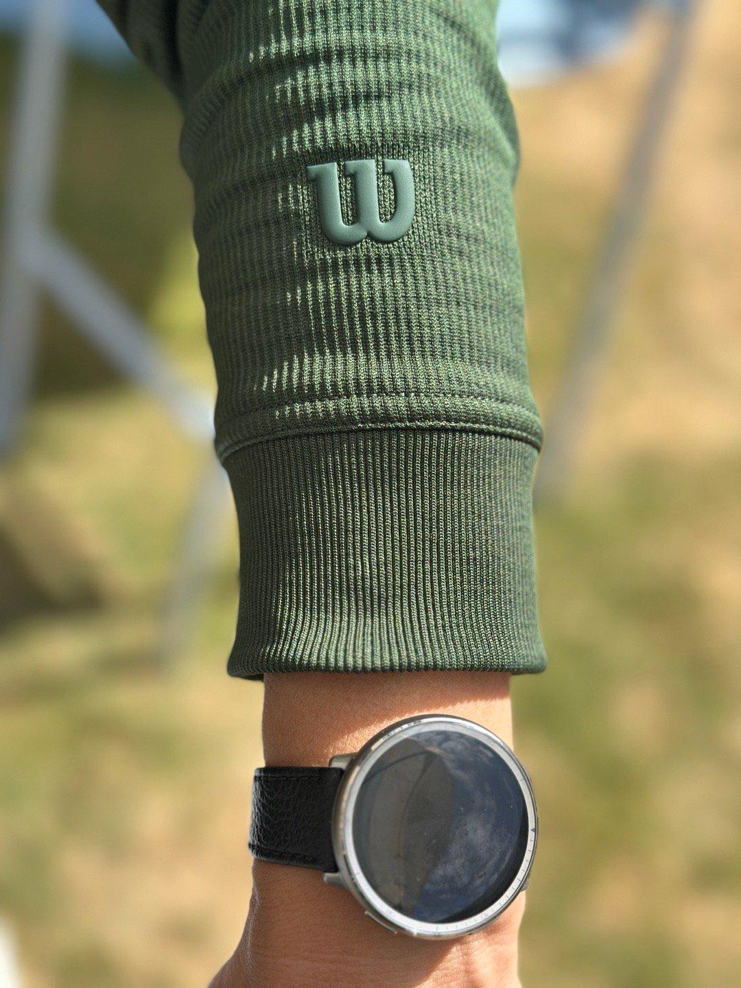 我在澳网2026 的最后一天啦，今天就是到处转转随便混混，那必须要穿得一点儿班味