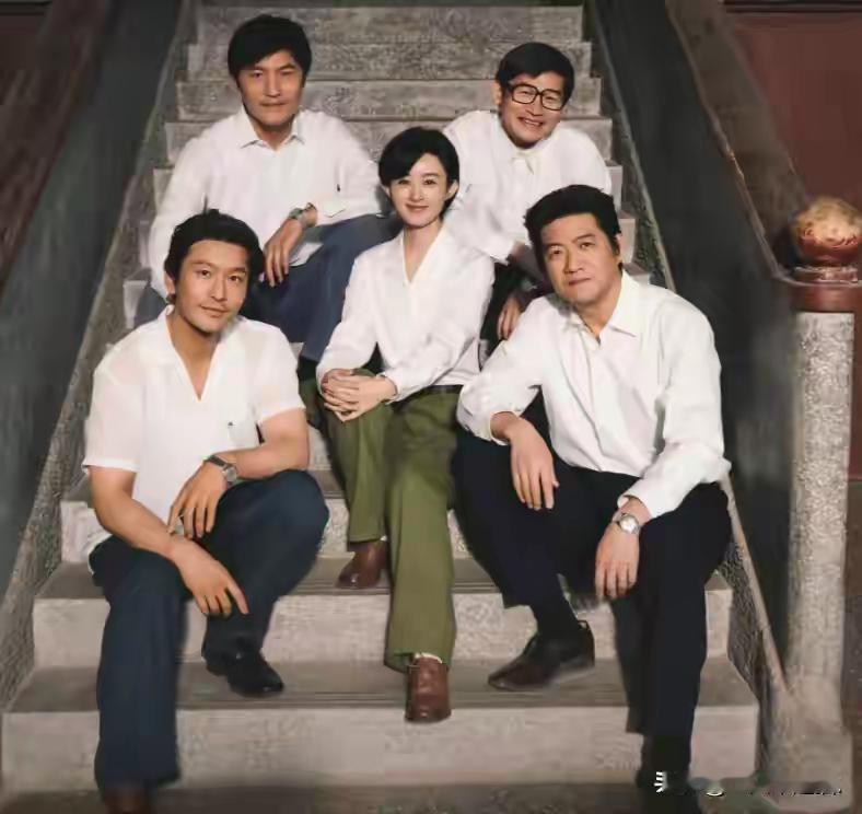 我有强烈的预感，
赵丽颖的《小城大事》，
又要大火一波了，原因很简单，从这部剧的