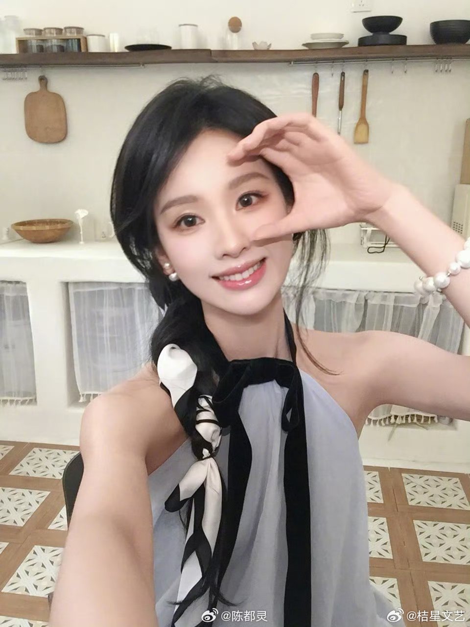 周迅陈都灵张函瑞同一天生日生日快乐[打call] ​​​