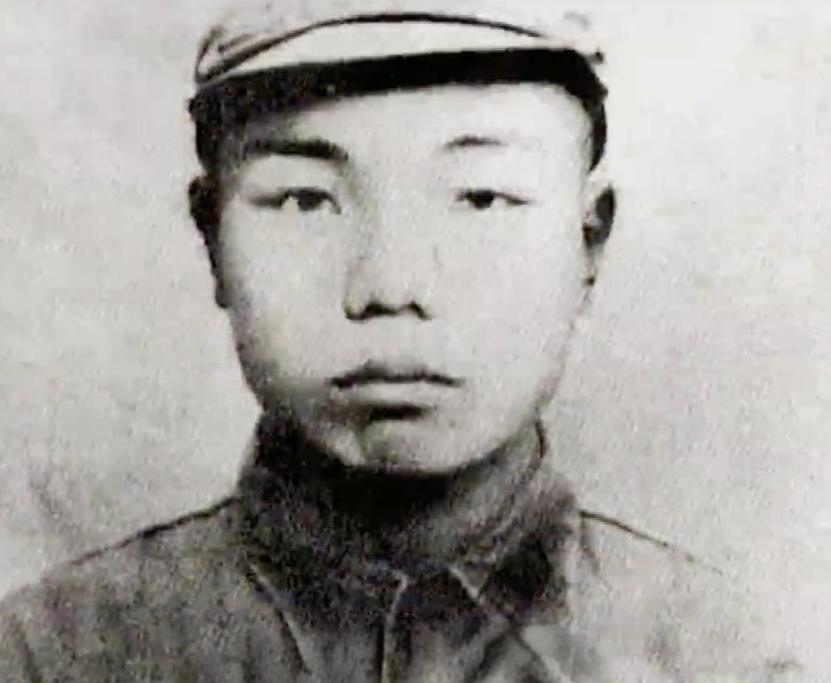 1935年，红军干部周书良在筹粮时被抓。萧华前去谈判，土司放出话说："要么把人留