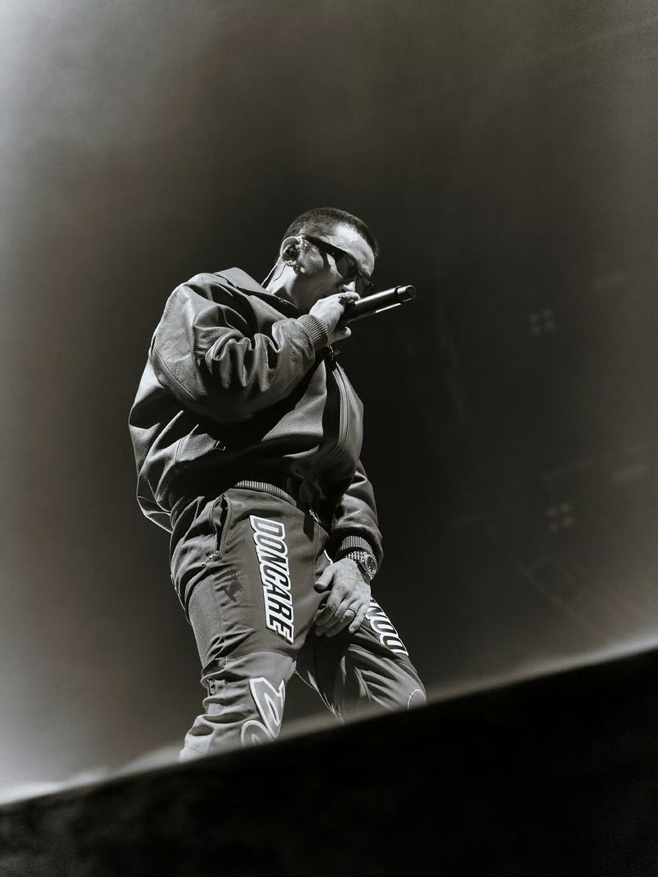 谁懂啊！网友偶遇马思唯带小米喝酒，这糖也太好磕了吧 