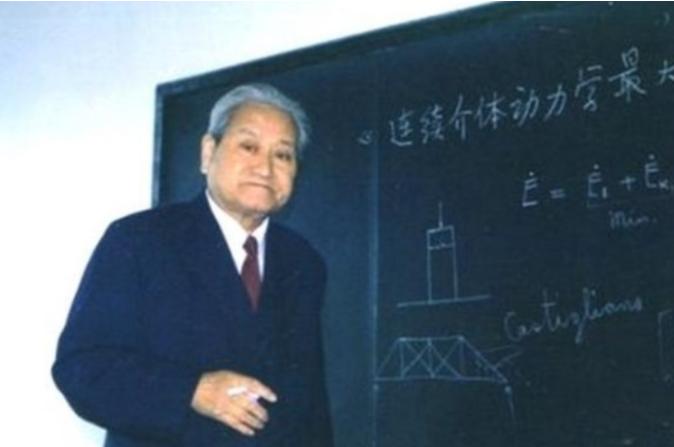 很多人不知道其实在三峡大坝修建初期，我国著名水利专家黄万里先生，曾对修建三峡大坝