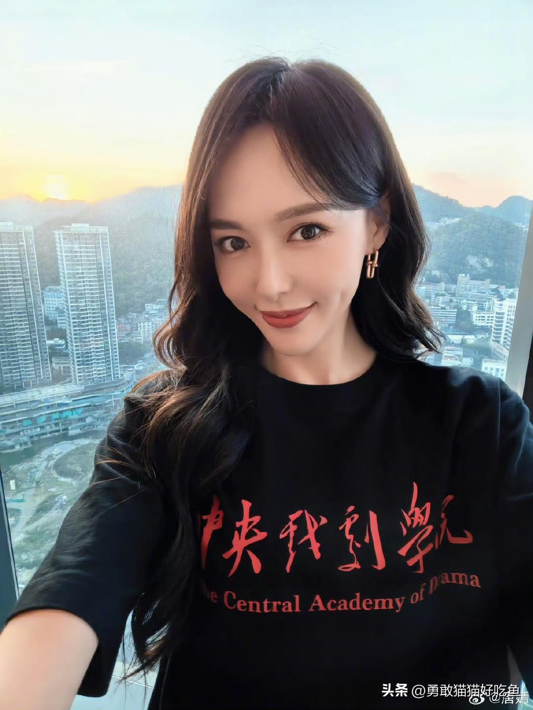 唐嫣分享图片