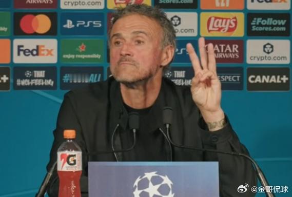 欧冠半决赛首回合首回合，巴黎5-4拜仁，两队联袂上演了一场波澜壮阔较量。赛后，巴