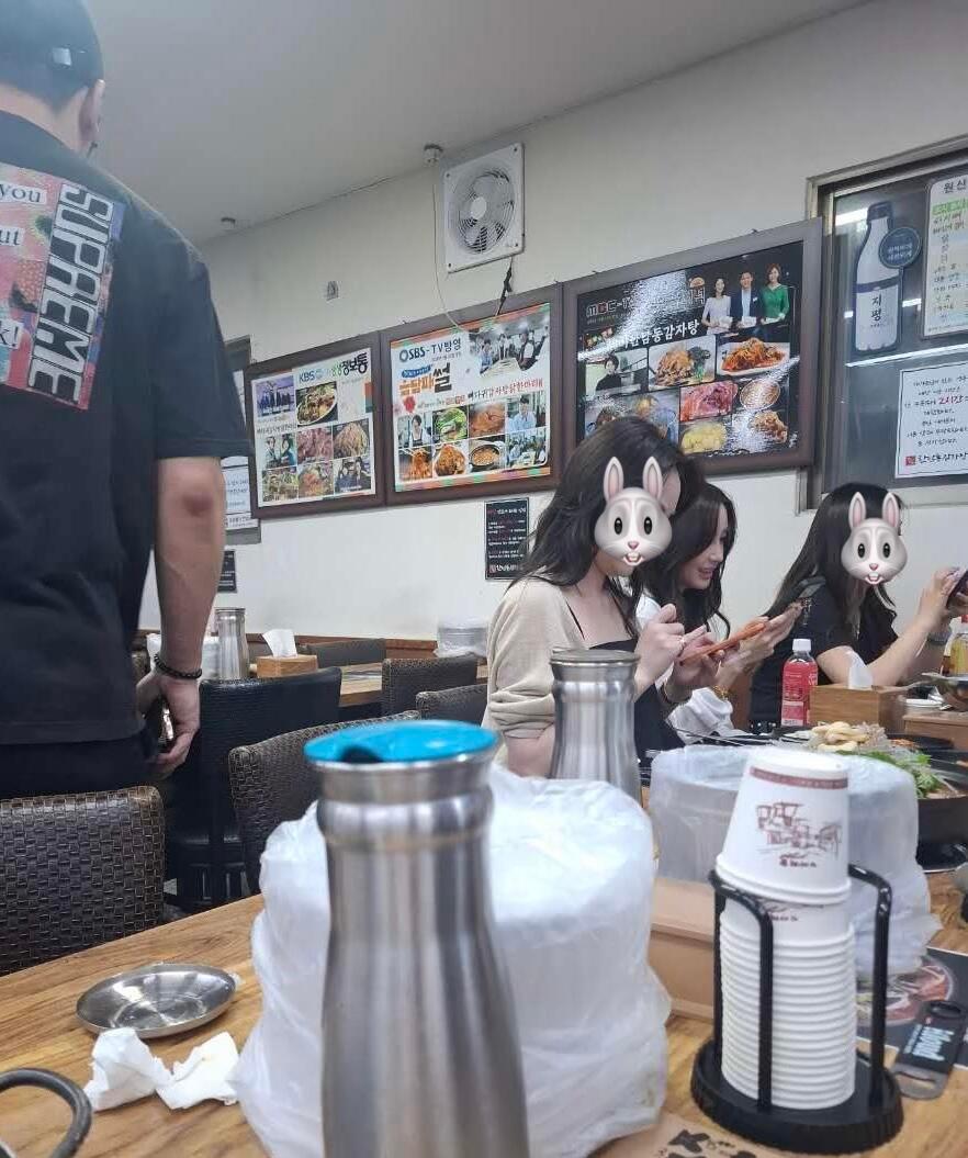 angelababy韩国偶遇angelababy 网友韩国偶遇Angelabab