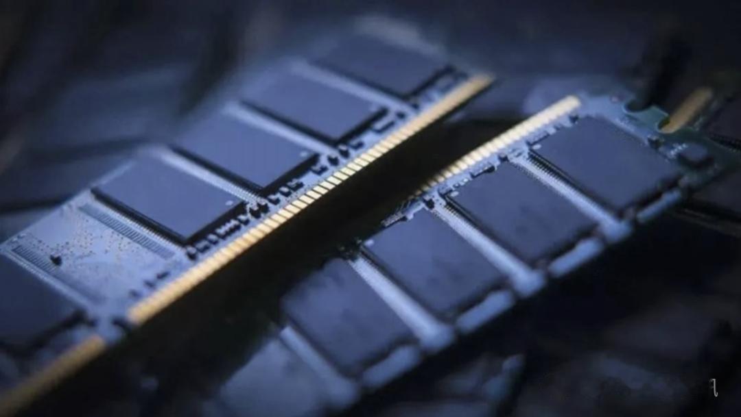 一盒内存条=上海一套房！400万天价背后的AI狂潮

你敢信吗？一盒内存条的价格