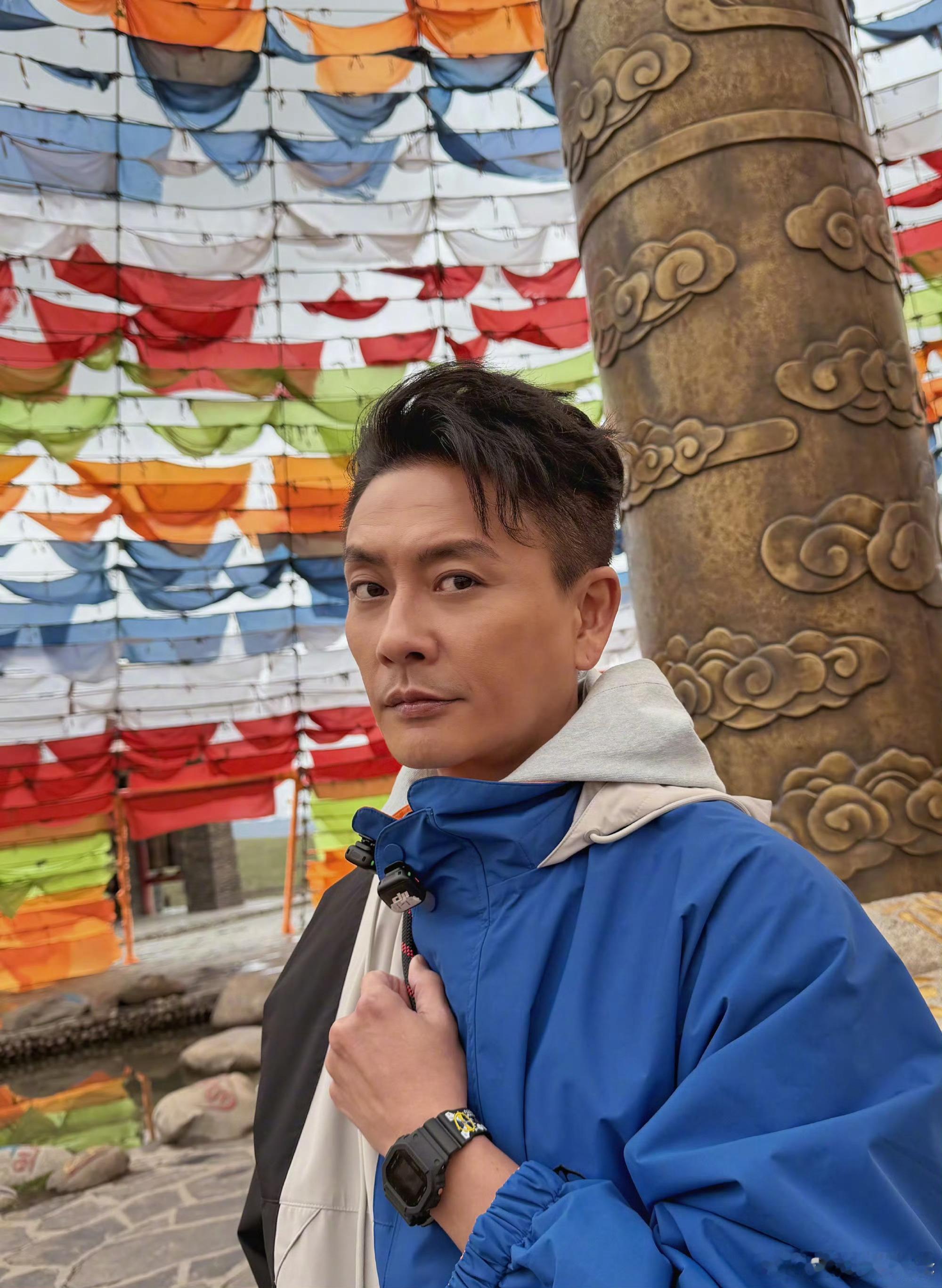 黄宗泽不结婚的原因近日，节目中被问不结婚的原因，他回应表示，因为自己来自单亲家庭