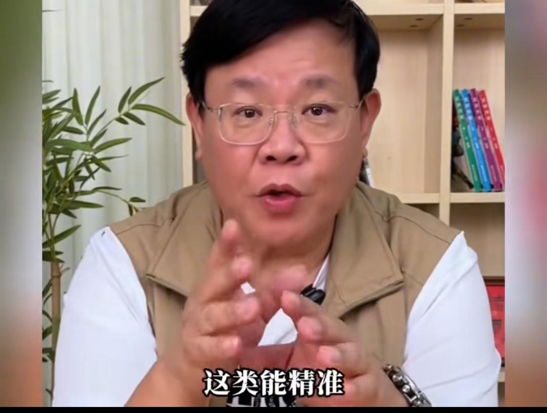 用豆包查资料是好的，很多人用豆包发各种自己的隐私。

自己的银行密码，家庭住址，
