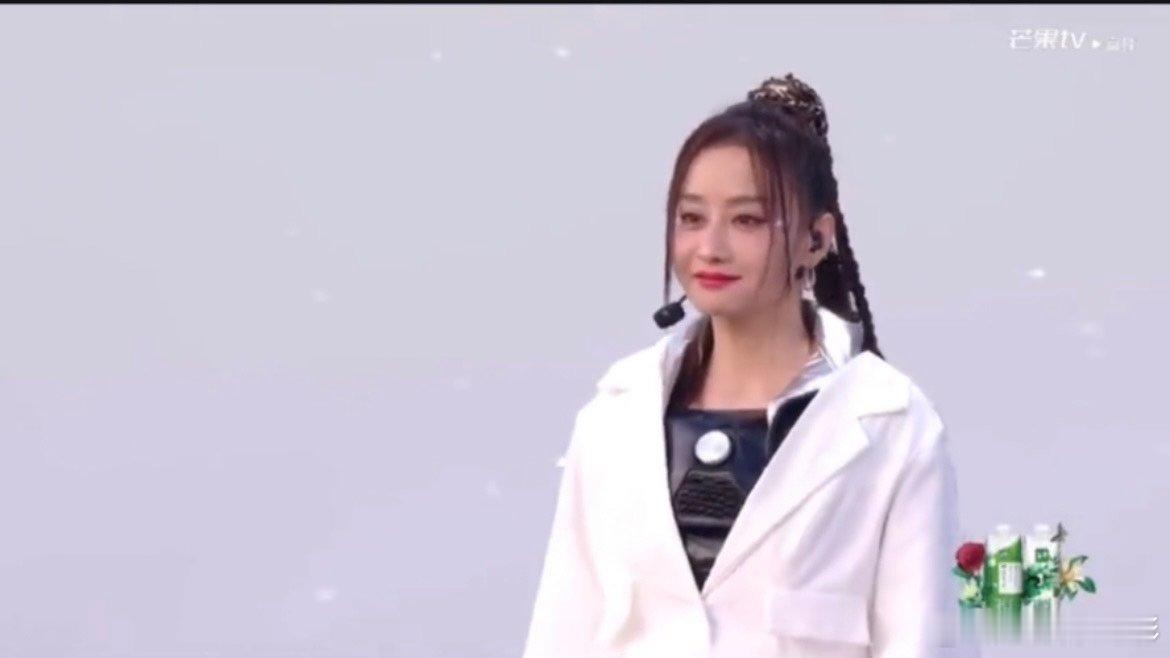 谢娜浪姐成团夜开场舞谢娜乘风之夜开场舞谢娜浪姐成团夜直播开场舞，娜姐实力太强了，
