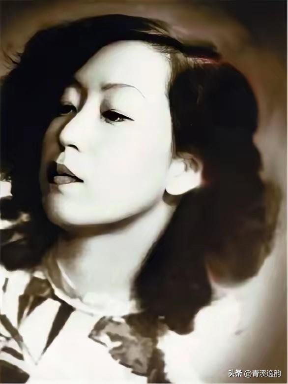 1956年美国，36岁的张爱玲与65岁的美国作家赖雅一起过夜，一夜之后，张爱玲不