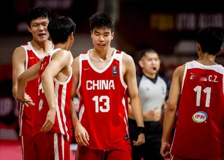 不缺好苗子！中国男篮青年队总能打出好成绩！

中国U18男篮和澳大利亚会师决赛再