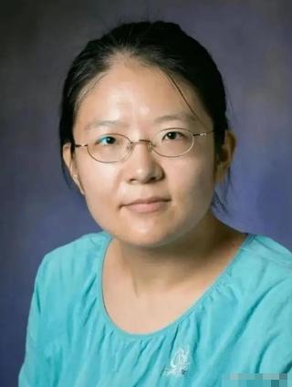 广州一女教授在985任教3年，每次课上都没几个人上课，最终因考核不过惨遭辞退，万