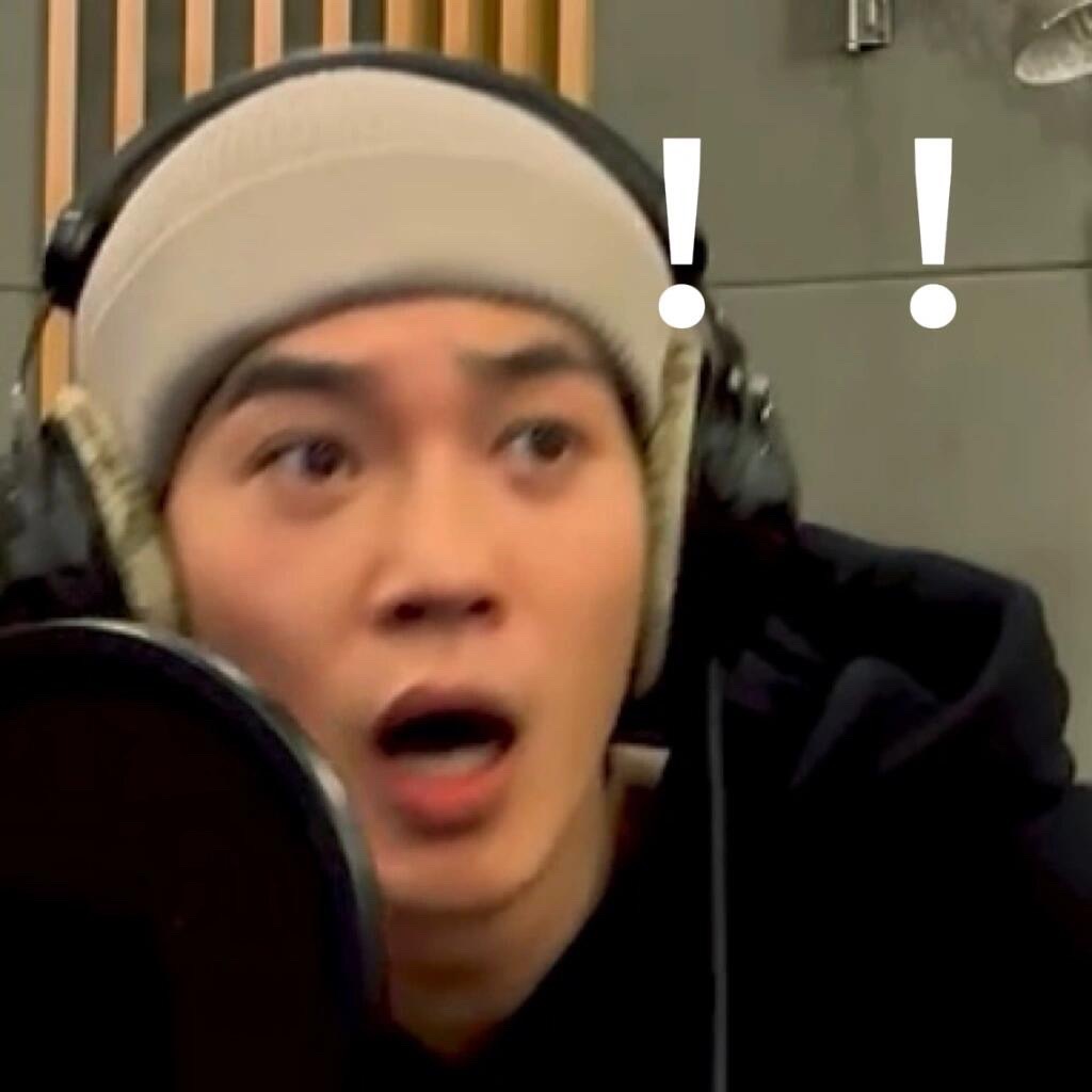 于适于大力实锤了救命！这波整活直接把我笑晕！远看以为是立牌自己在走，近看才发现是