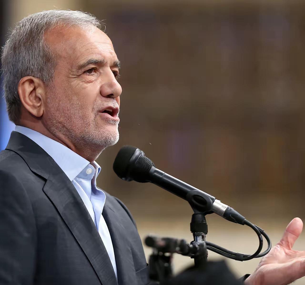 伊朗的悲壮时刻！
伊朗总统佩泽希齐扬最新宣誓：迄今为止，已有超过1400万勇敢的