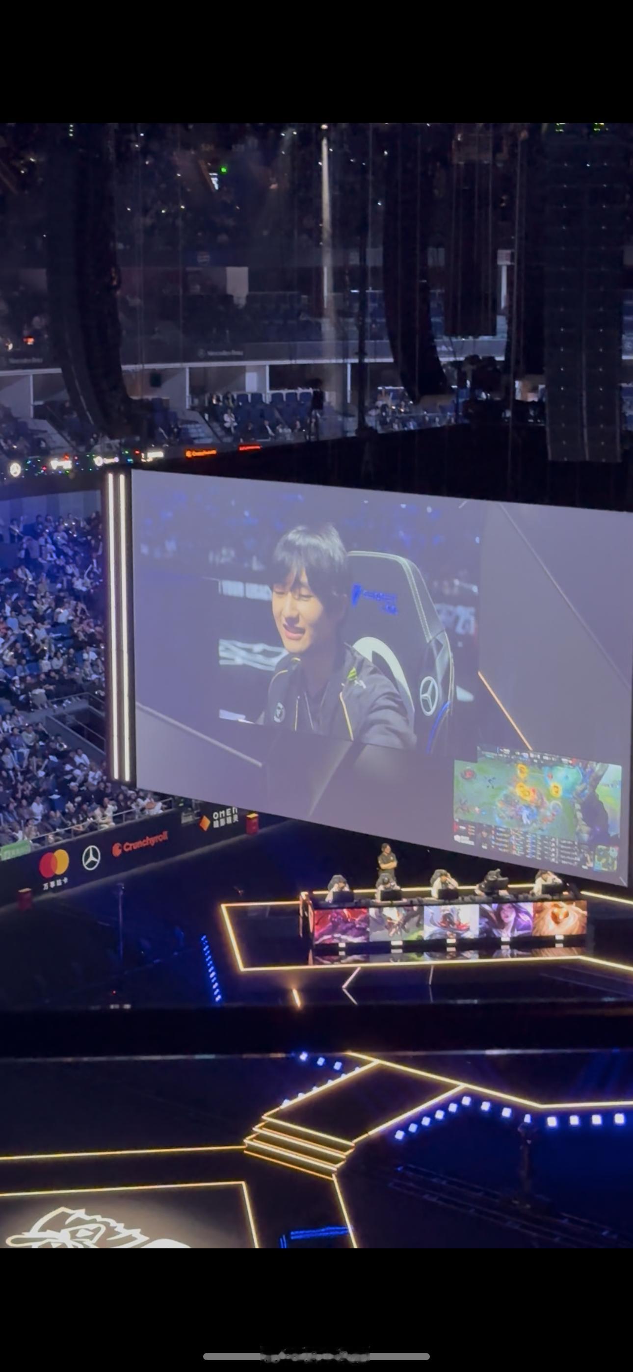 能不能让二追三啊[捂嘴哭]GEN对战HLE ​​​