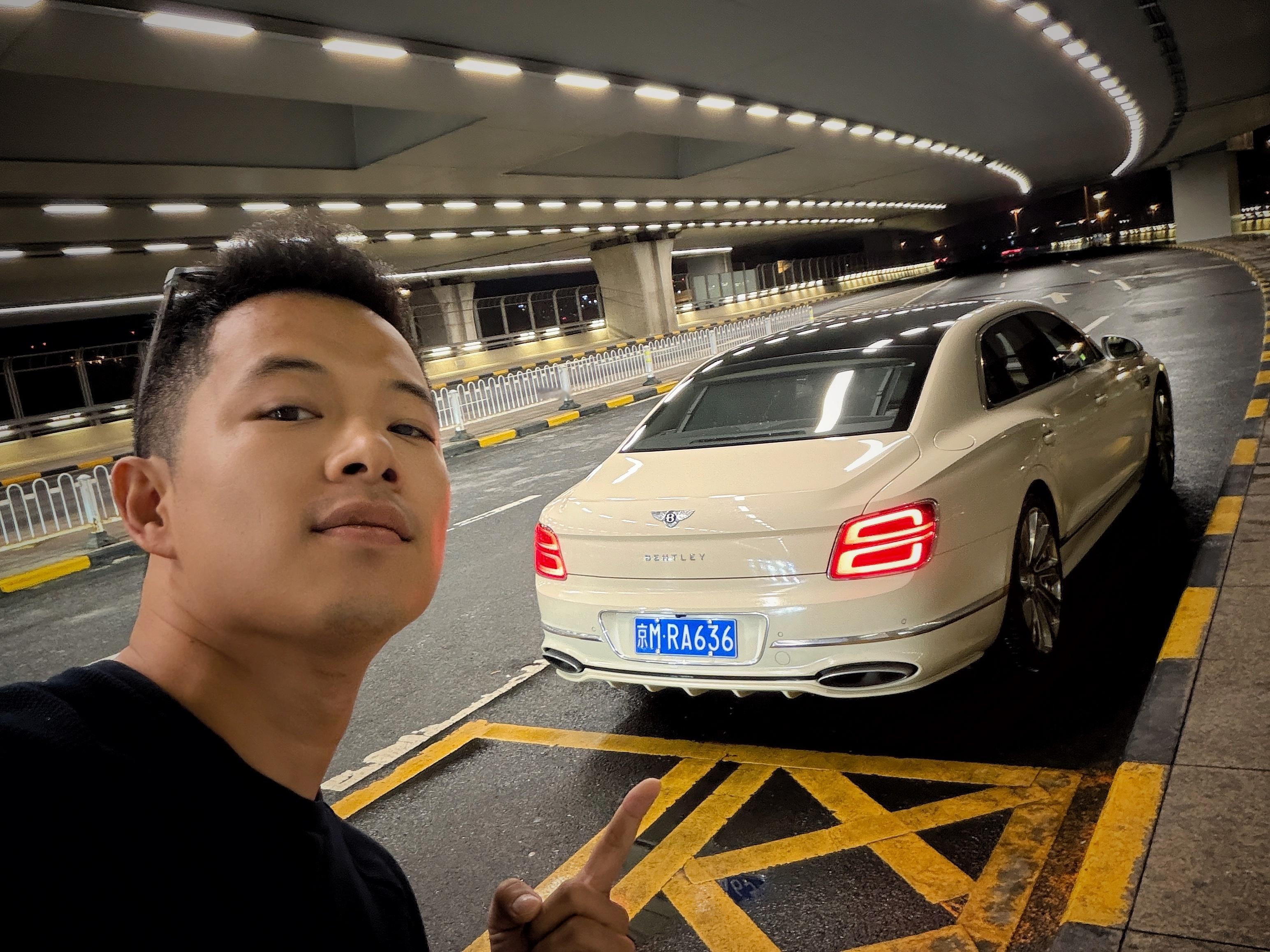 对于有能力消费宾利的人来说，如果您认为飞驰的核心价值只是上流的舒适与定制化的油漆