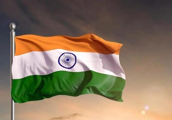 李显龙认为印度迟早会对华反超。李显龙最近在伦敦给印度人送了一份大礼。他在皇家国际