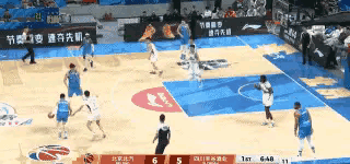 北京北汽超级巨星周琦真是太嚣张了！在今天北京北汽主场迎战四川丰谷酒业的比赛中，当