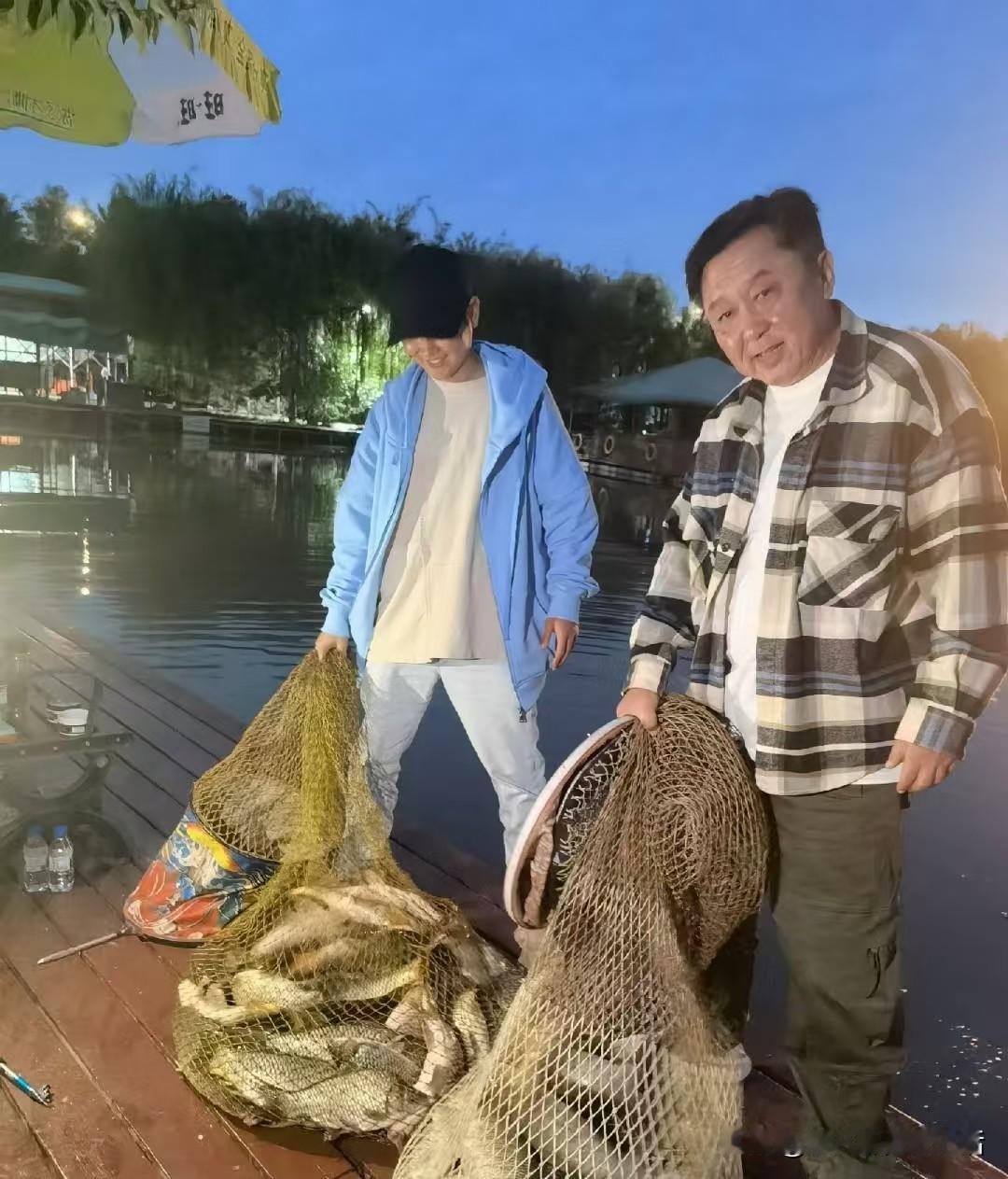 于谦57岁生日，干儿子孟鹤堂发图庆祝

孟鹤堂，既是郭德纲的徒弟，也是于谦的干儿