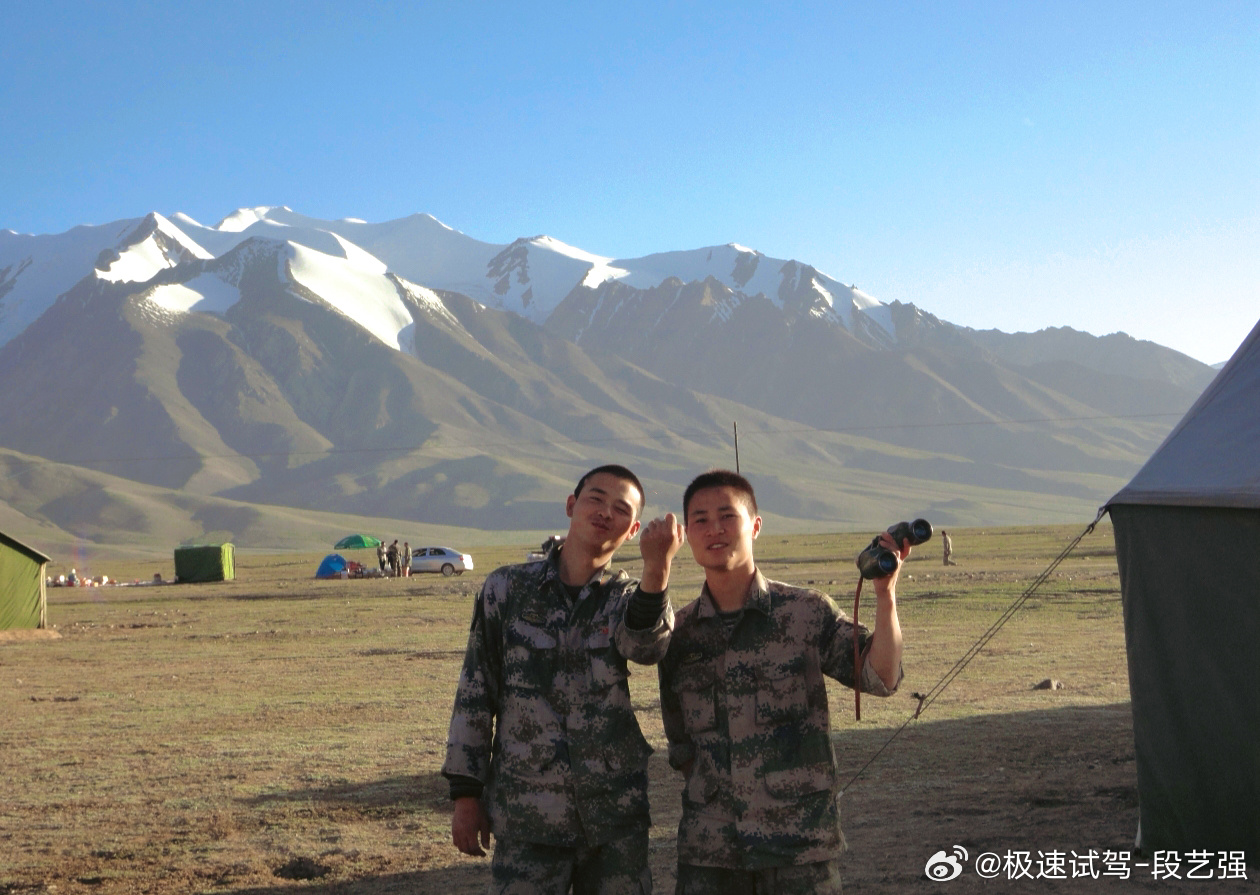 八一 各位战友 节日快乐 ！八一建军节