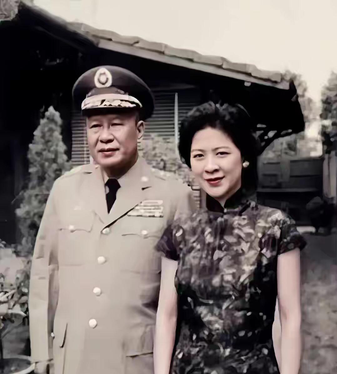 白崇禧被蒋介石耍的团团转。为什么还会被称为“小诸葛”？

白崇禧，字健生，广西桂