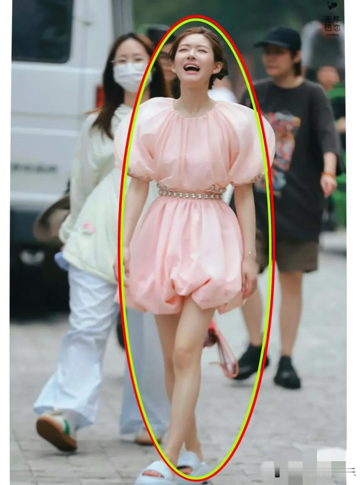 赵露思摊上事了!

这次不是因为她得抑郁症的事，也不是因为她颜值和演技问题，而是