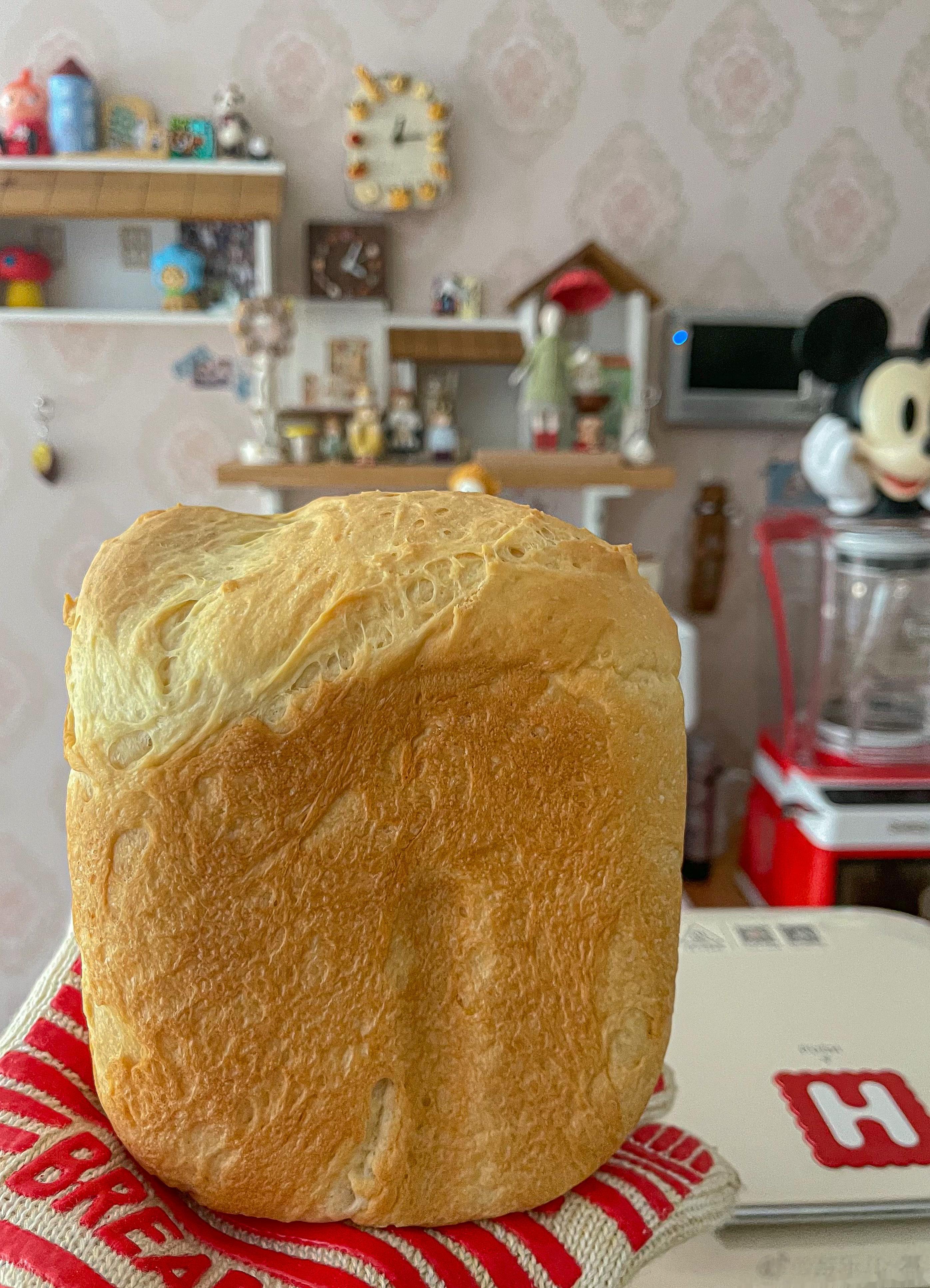 奶酪吐司（海氏面包机版）奶香十足的吐司，咸口，口感有点Q越吃越香！海氏面包机做的