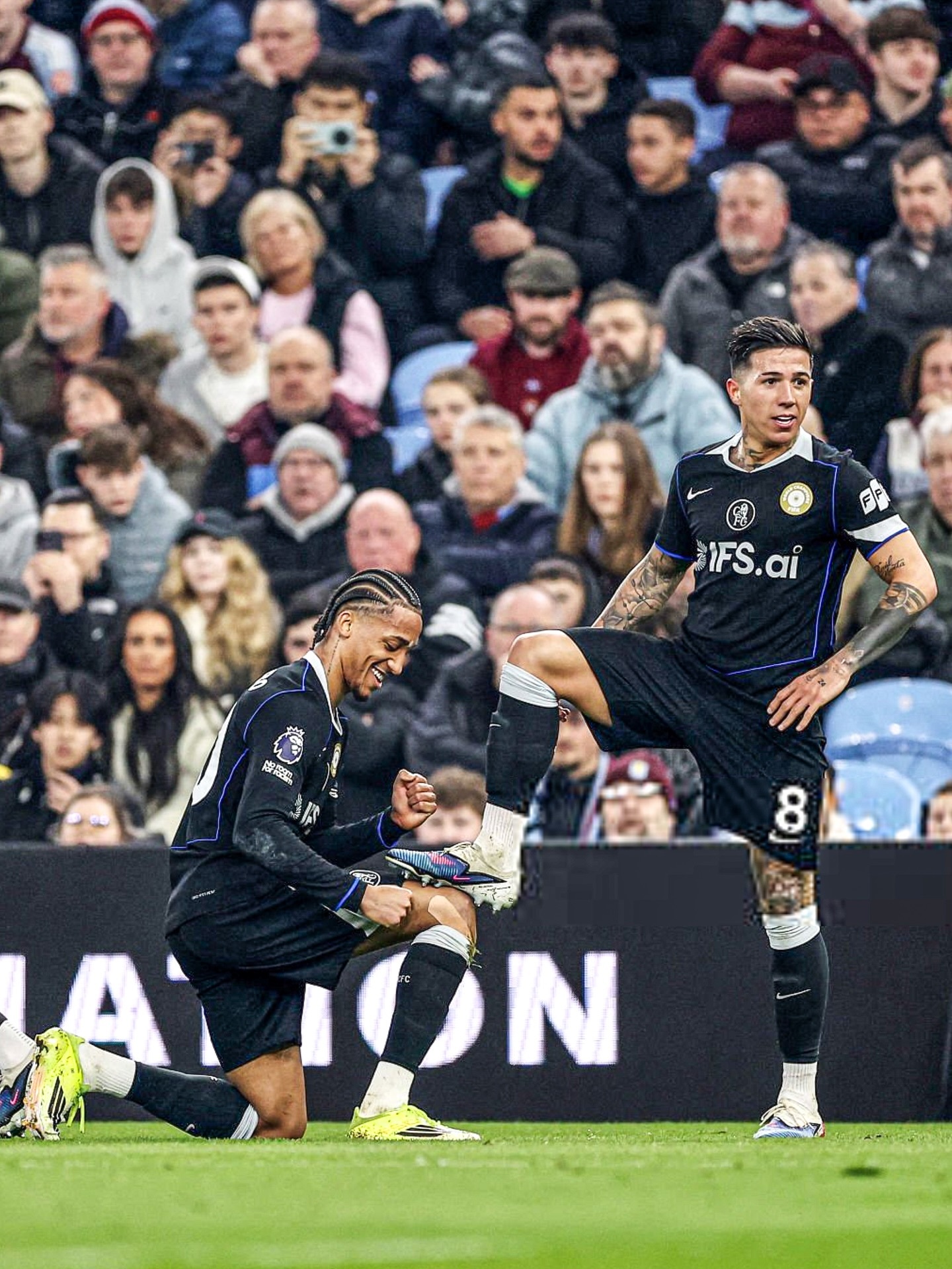 这么好的图不得等个多角度的？😉🇦🇷🤝🇧🇷恩佐和若昂·佩德罗😆😆?