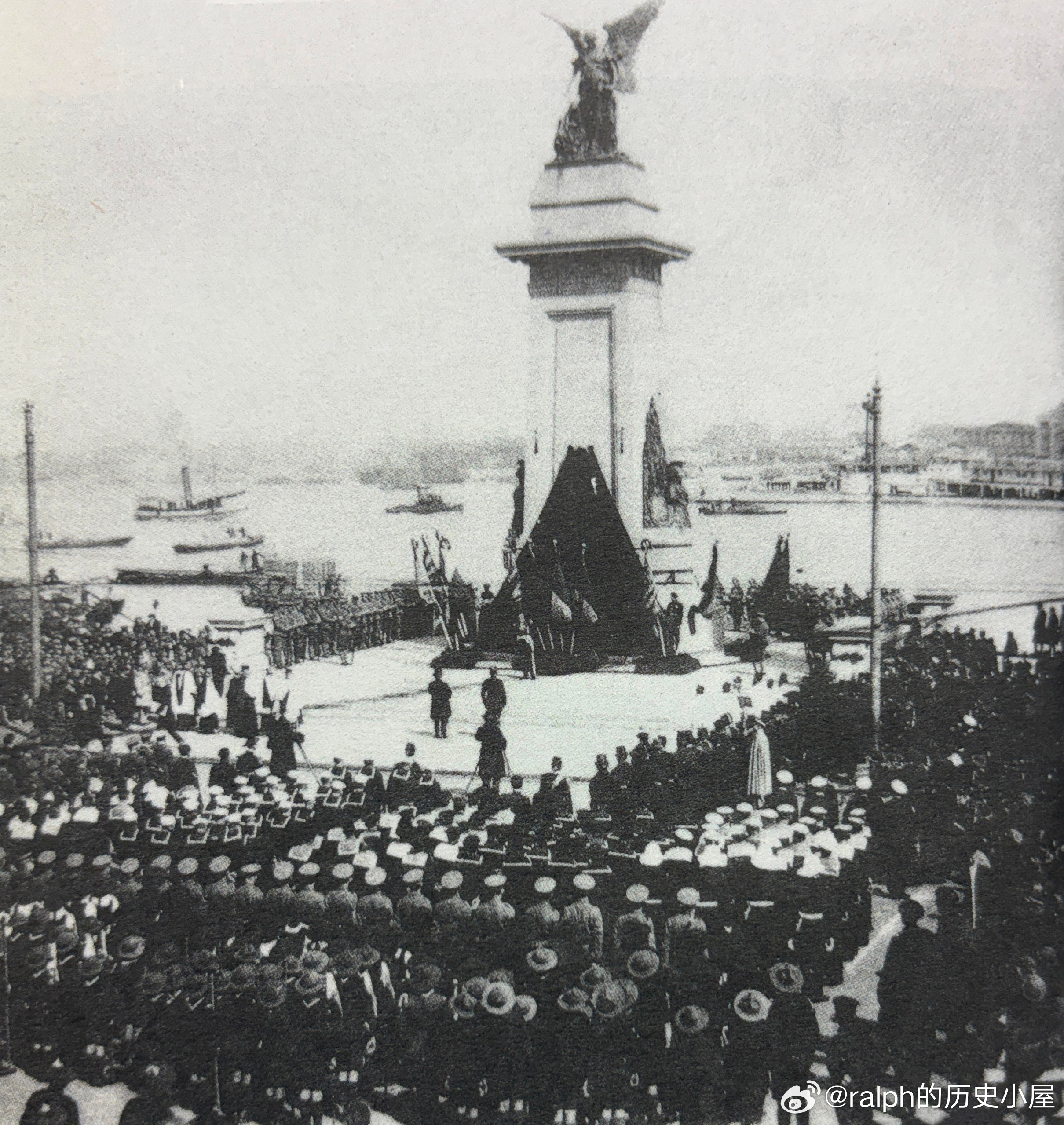 1924年2月落成的欧战和平纪念碑，为纪念第一次世界大战期间上海外国侨民回国参战