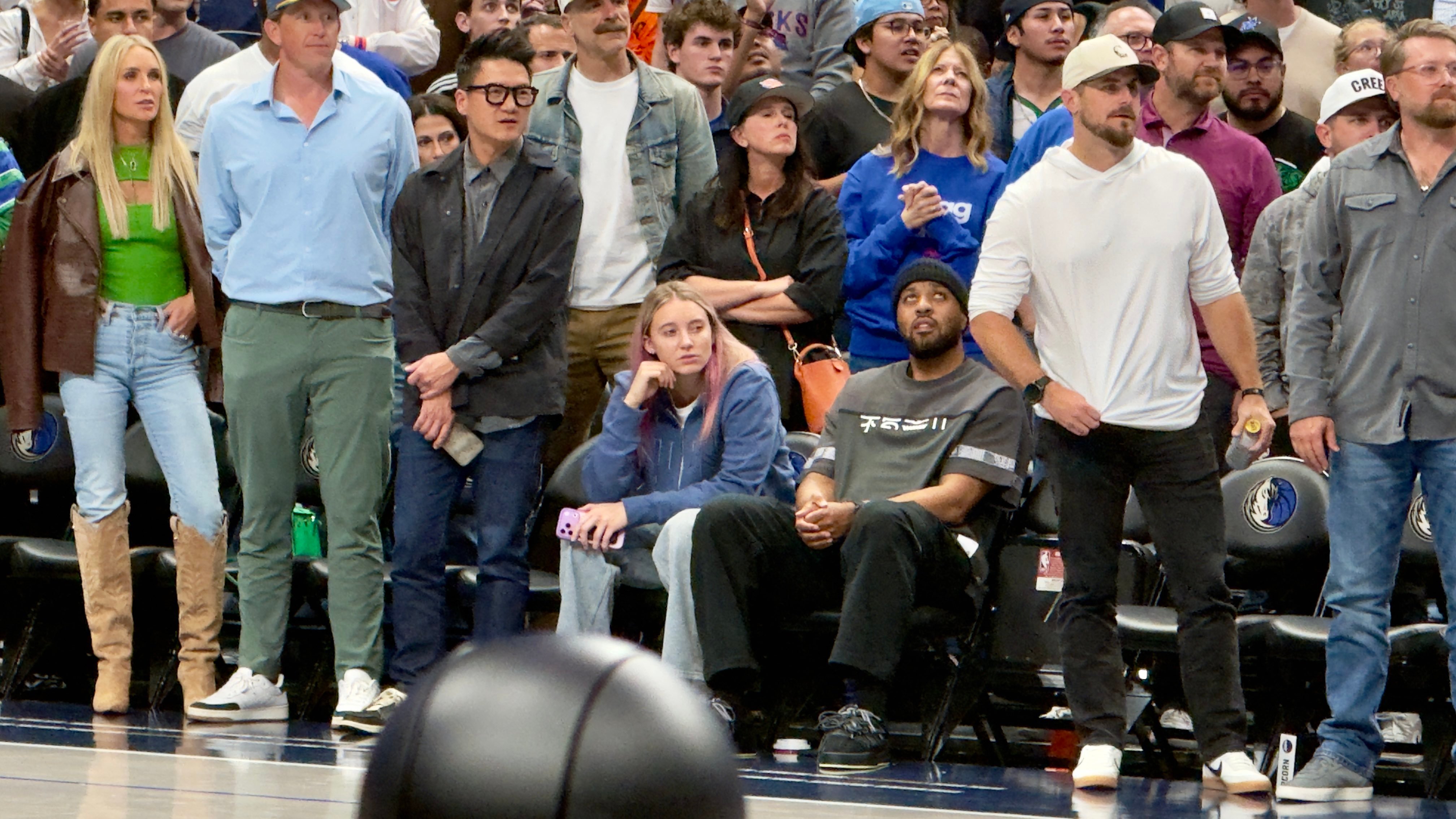 佩奇来现场支持球队了