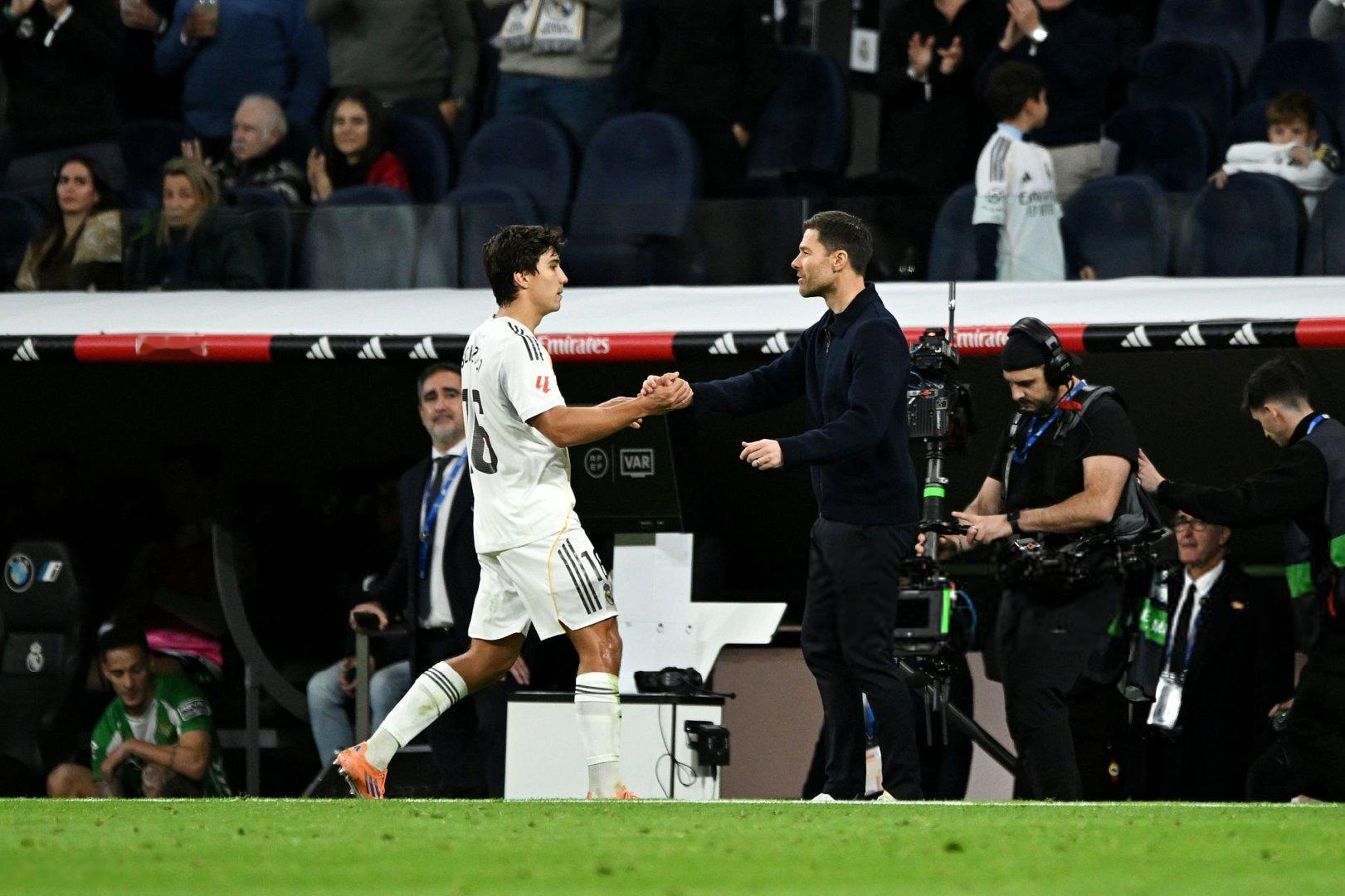 贡萨洛·加西亚！GGGGGGGGGGGGGGGGGGGGGGG西甲联赛 皇马VS