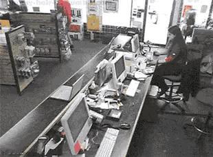 骂归骂 辱归辱 但是豹皮不要真的变成米古月了 本红人粉暂时还学会调理方法 