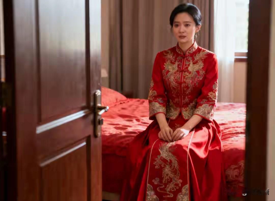 新婚夜妻子拒绝同房，丈夫苦思整夜提离婚，她颤抖递上一张诊断书

凌晨三点，周明远