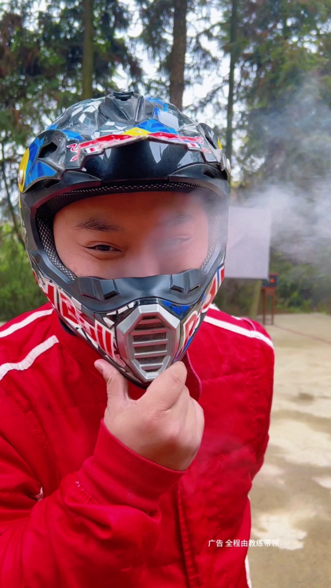 两江新区的宝子们挖到宝了！这家藏在玉峰山的沙滩车基地，简直是释放压力的绝佳去处。