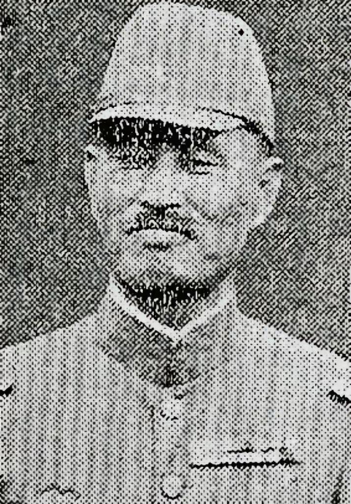 1939年，日本大佐森川健一一脸狞笑，举枪接连打死几名中国士兵。

当他瞄准下个