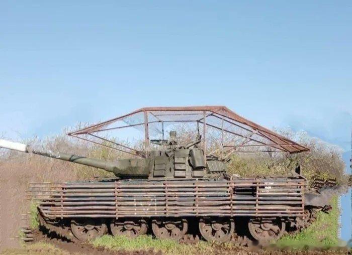 2023/5/11， 乌东顿巴斯战役——T-62M的周向防护升级改造版本- ​​
