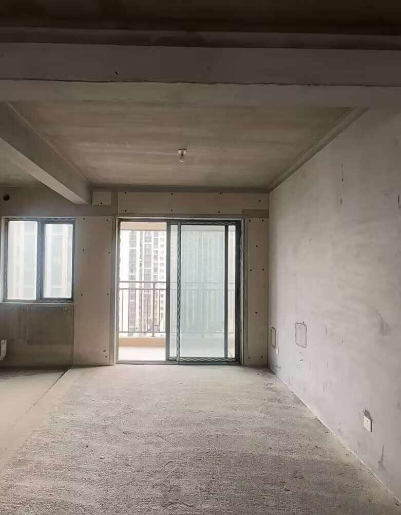 不敢发朋友圈｜小家要不要装全屋智能？
默默拿下了属于自己的第一套小房子，没敢发朋