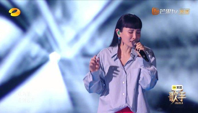 魏如萱感谢林宥嘉低谷里迷茫不安，好在有好友林宥嘉的音乐陪伴，总算重新拾起对唱歌的