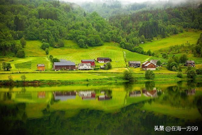 提高包括农民在内的全体居民收入不会有谁去反对。大家反对的是提高方式，不能为一小部