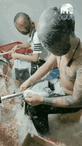 不穿件衣服，感觉身上会痒啊