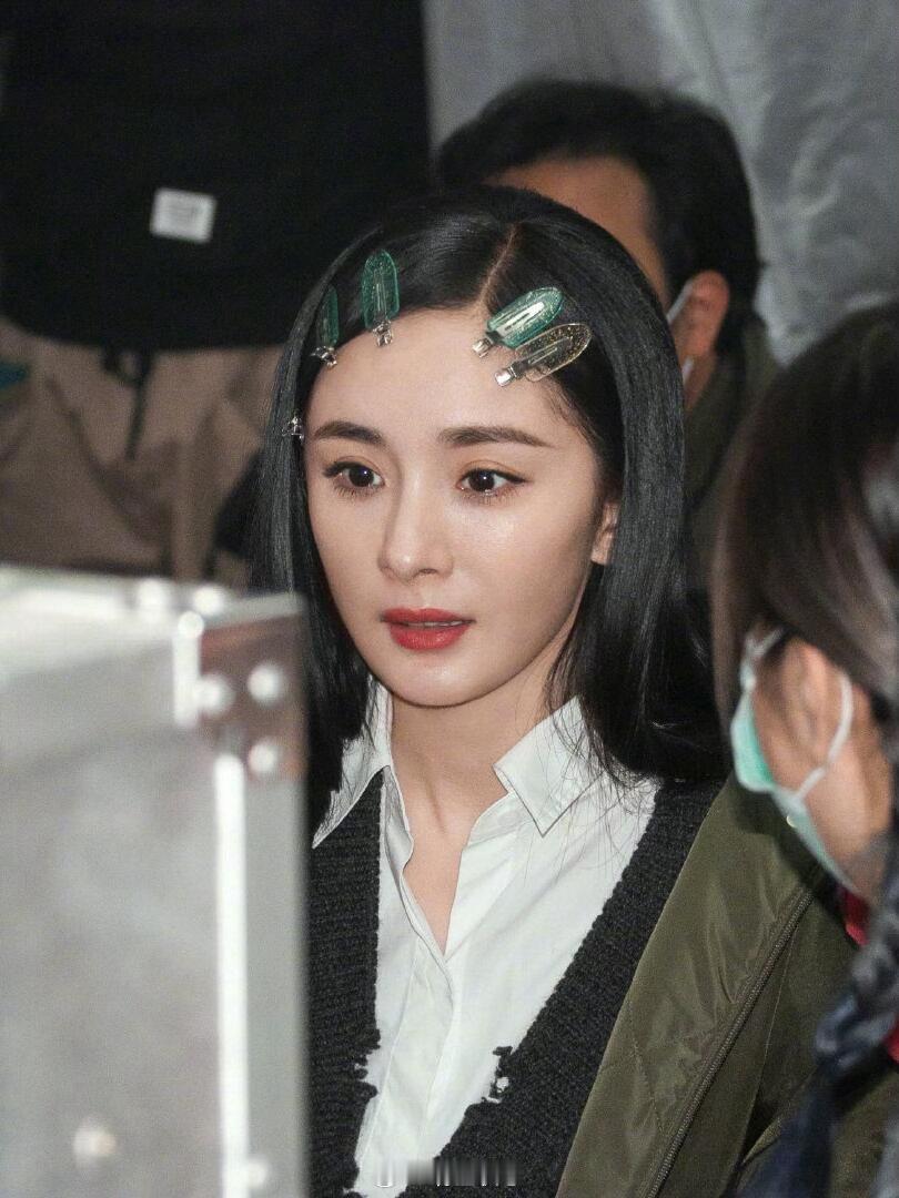 一些杨幂后台妆发照 ​​​