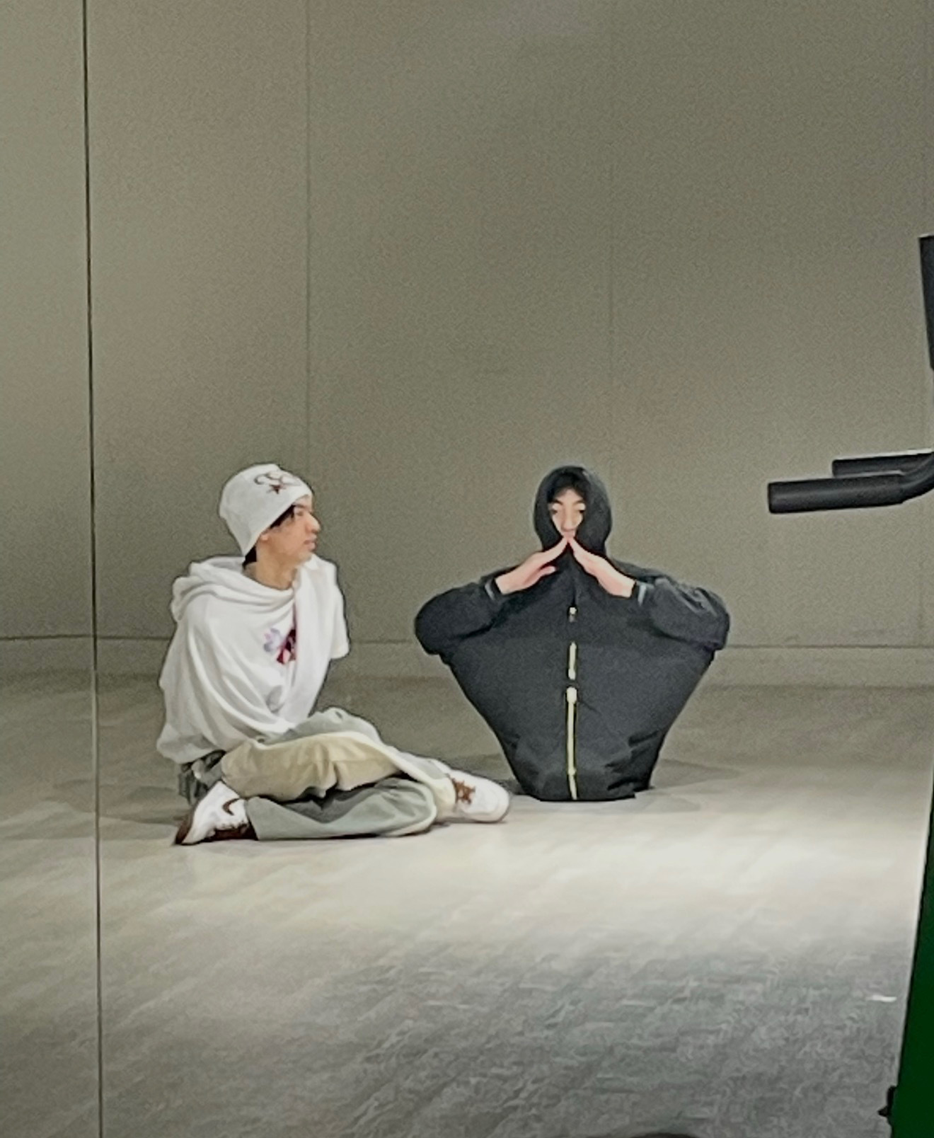 【twi】离人很远离神很近的场面 