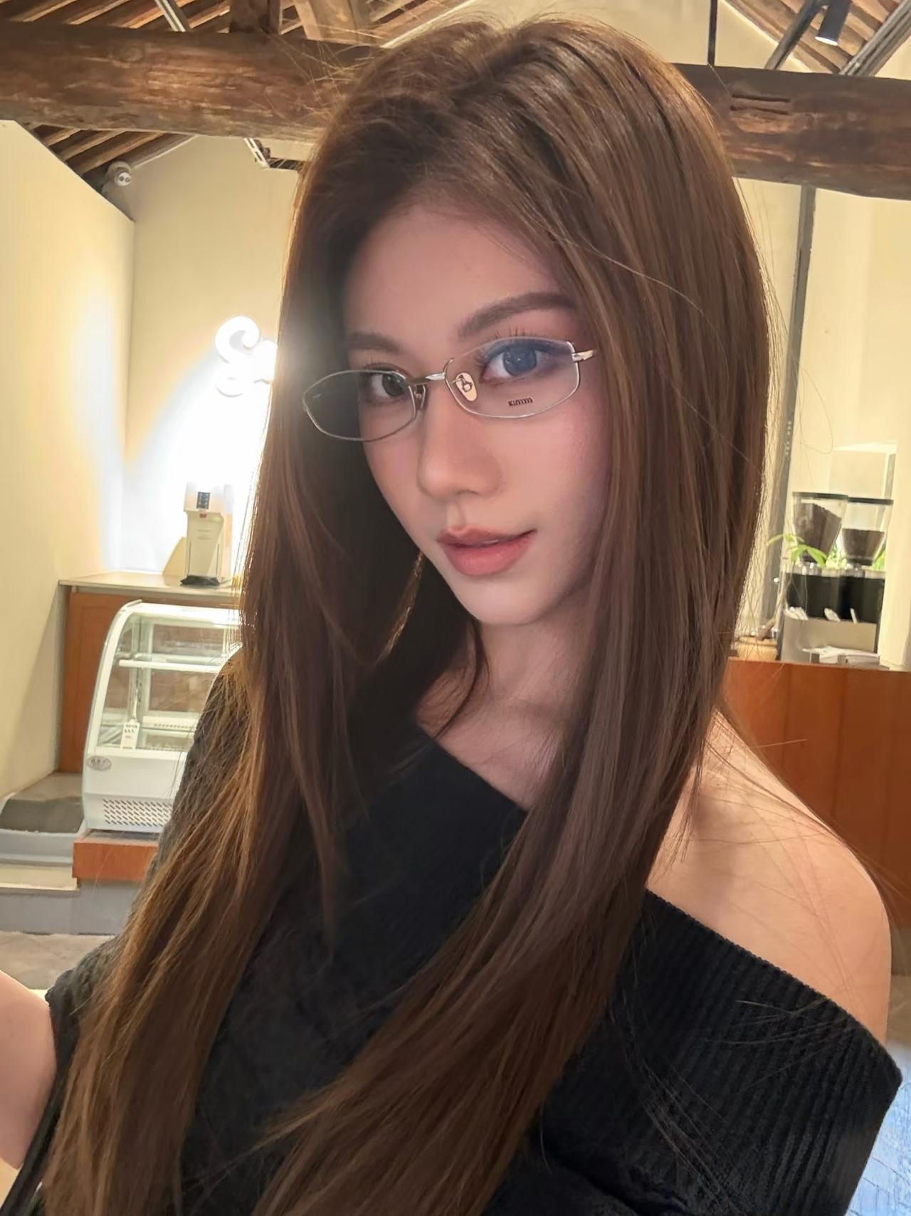女生如何穿搭看起来时尚更有品味呢