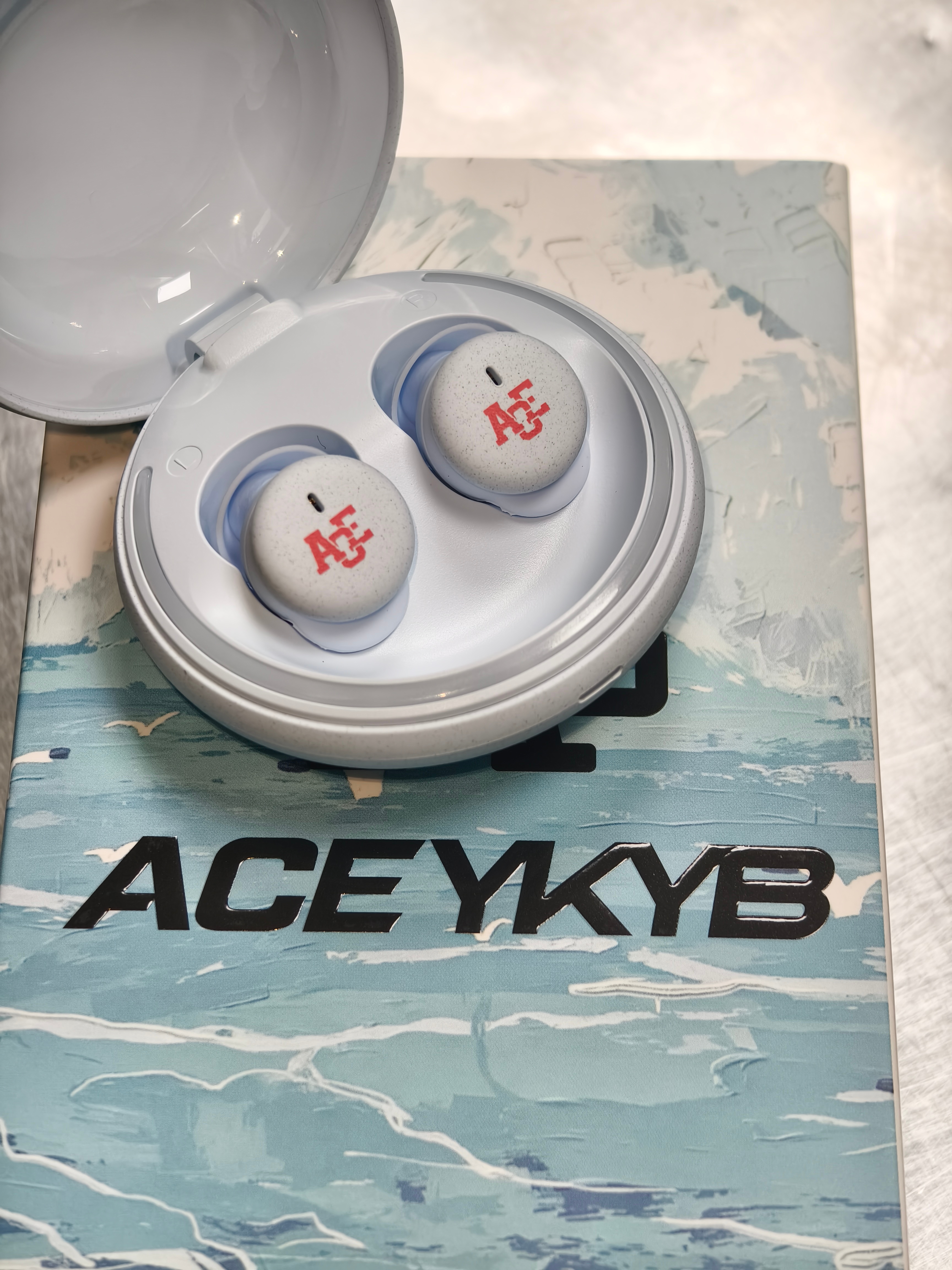 ykyb时尚单品➕1我将严肃感受此耳机！！！去成都路上睡觉丢了一只耳机，剩一个很