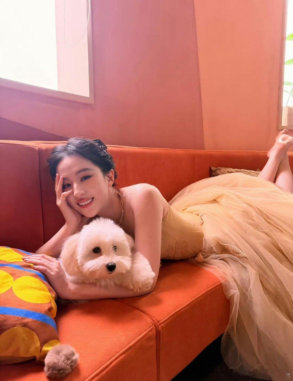 刘亦菲 仙女果然是仙女，传说中的从头美到脚！ 