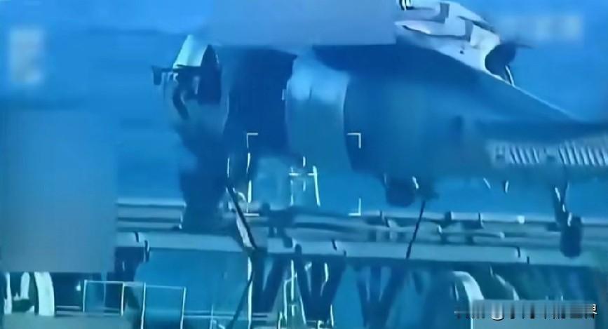 美军出手，世界石油战规则已改变。私掠时代来了？

当地时间早上6点，20名美军特