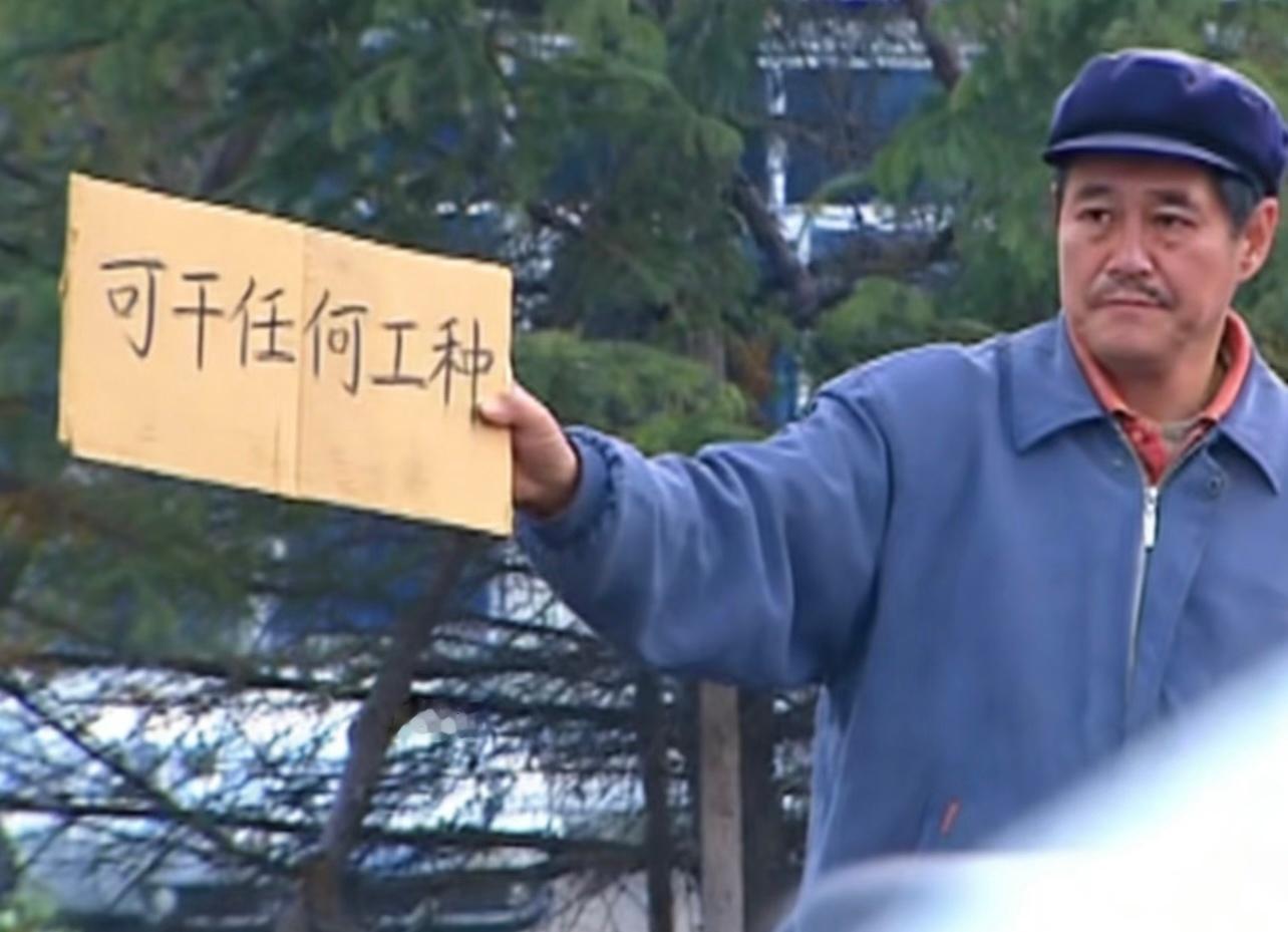 二二，山火贲事事踏实，按部就班注意心脏血液，胸腹日值上朔 大事不宜执日小吉，注意